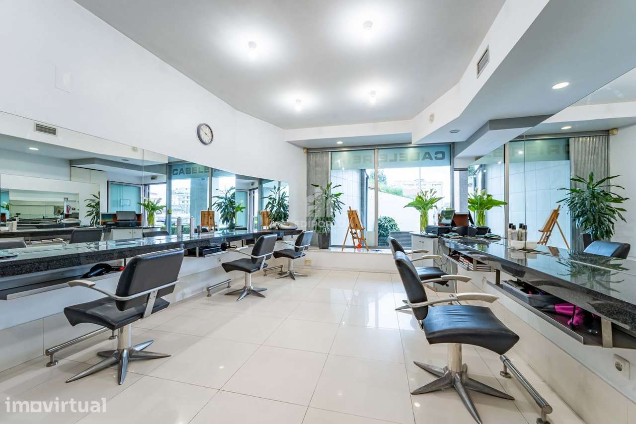 Cabeleireiro em zona Prime de Gaia, proximo do El Corte Inglês - Grande imagem: 2/14
