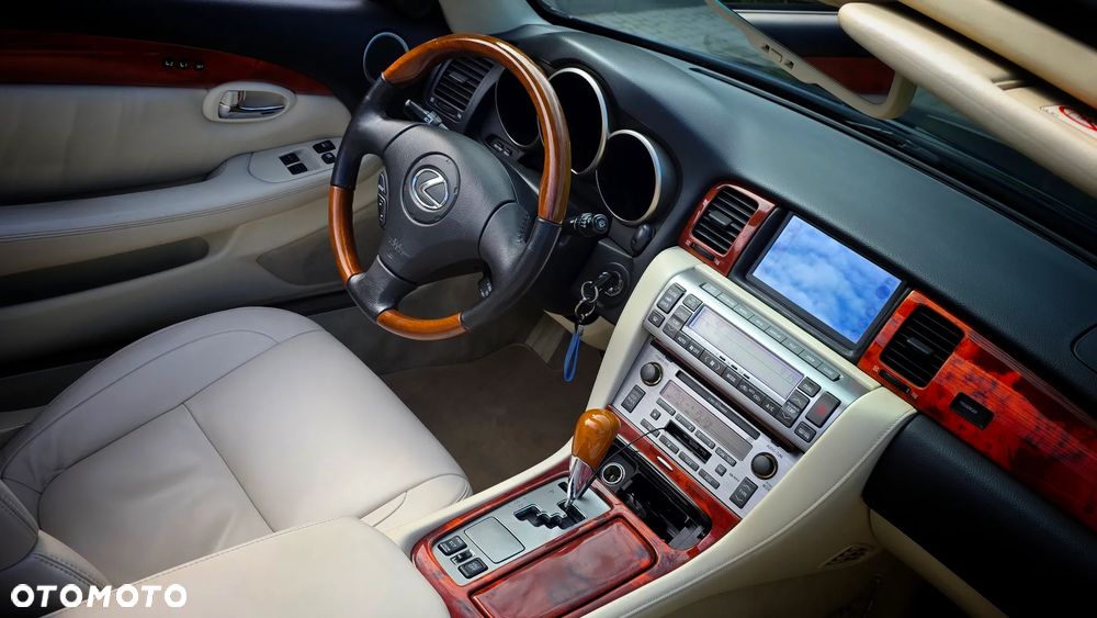 Lexus SC Prestige - 21