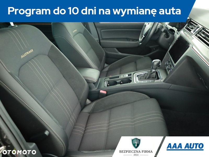 Volkswagen Passat - 8