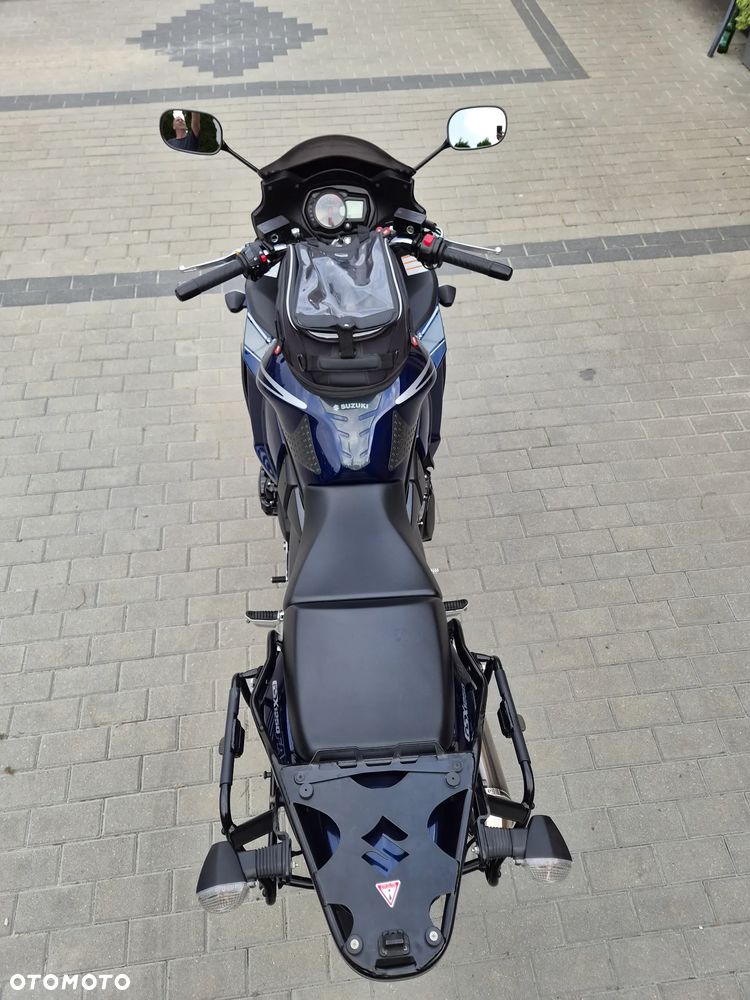 Suzuki GSX - 10