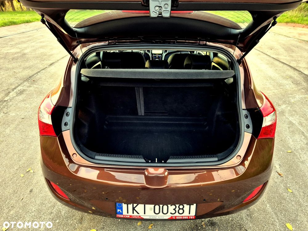 Hyundai i30 1.4 Intro Edition - 7