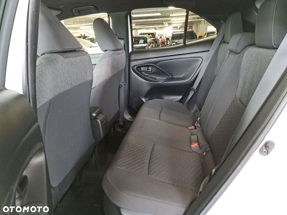 Toyota Yaris Cross Hybrid 1.5 Style AWD - 13