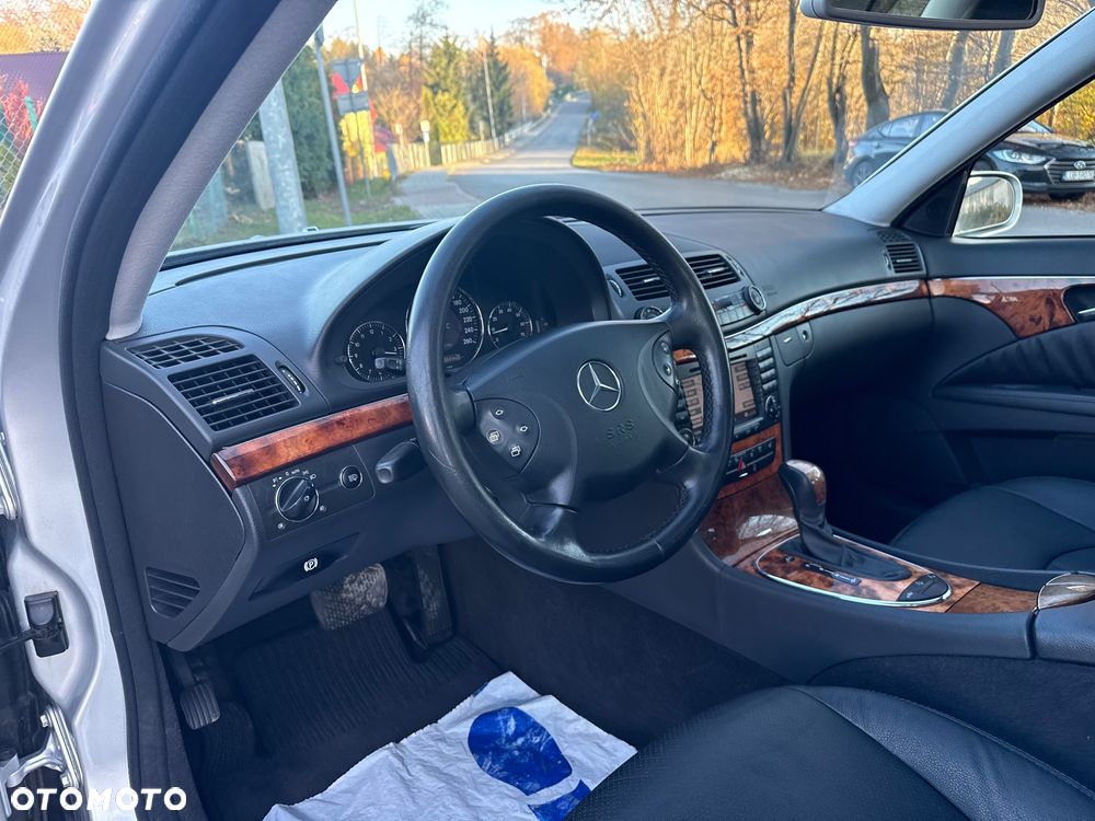 Mercedes-Benz Klasa E 500 T 4Matic Elegance Sport Edition - 21