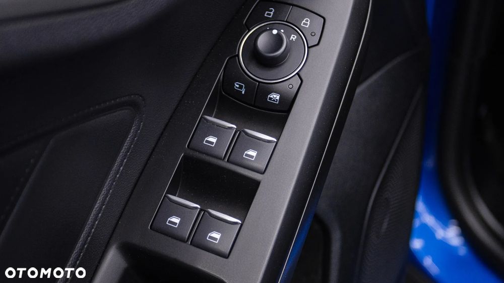 Ford Focus 1.0 EcoBoost Titanium - 26