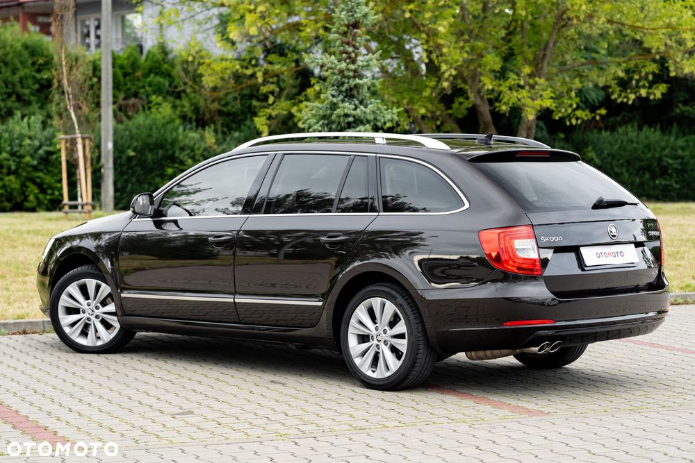 Skoda Superb 2.0 TDI Green tec 4x4 DSG Elegance - 3