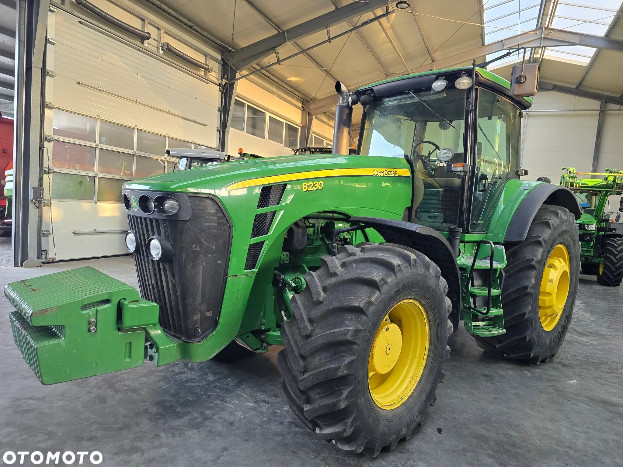 John Deere 8230 - 1