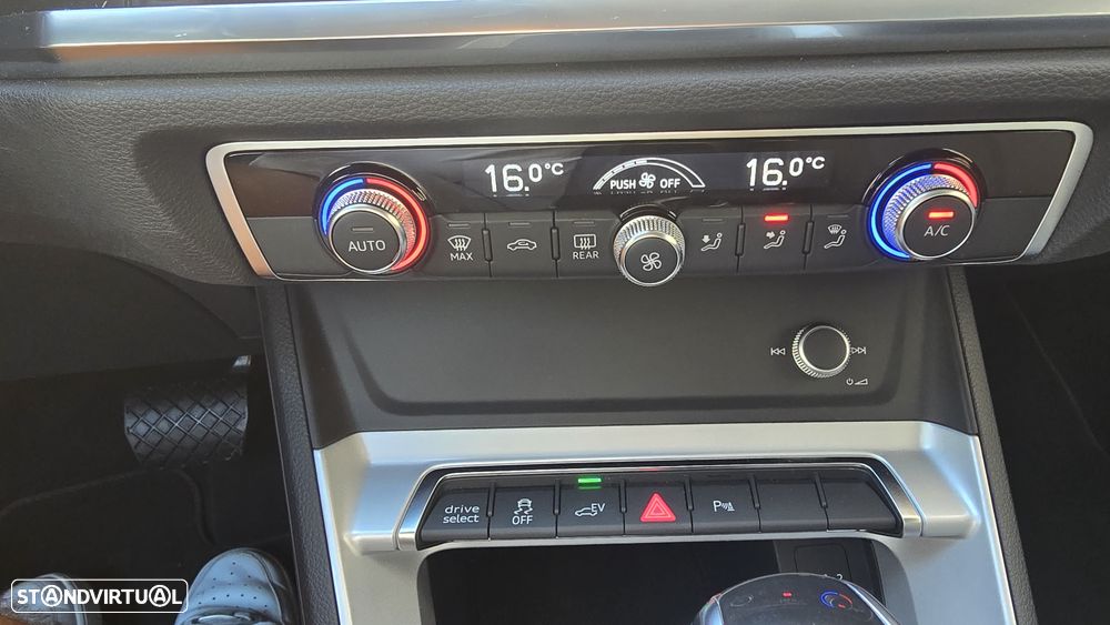 Audi Q3 45 TFSIe S tronic - 28