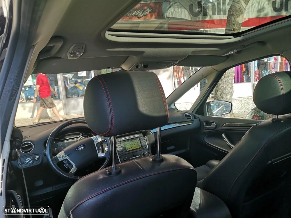 Ford S-Max 2.2 TDCi Titanium 7L - 9