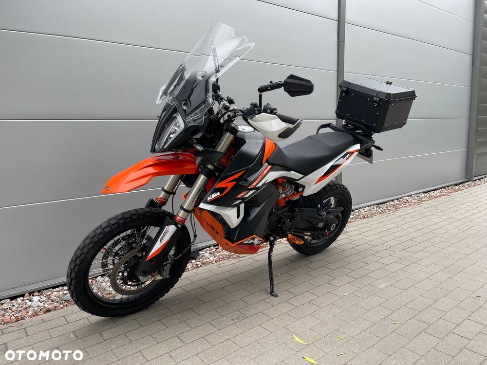 KTM Adventure 890 - 20