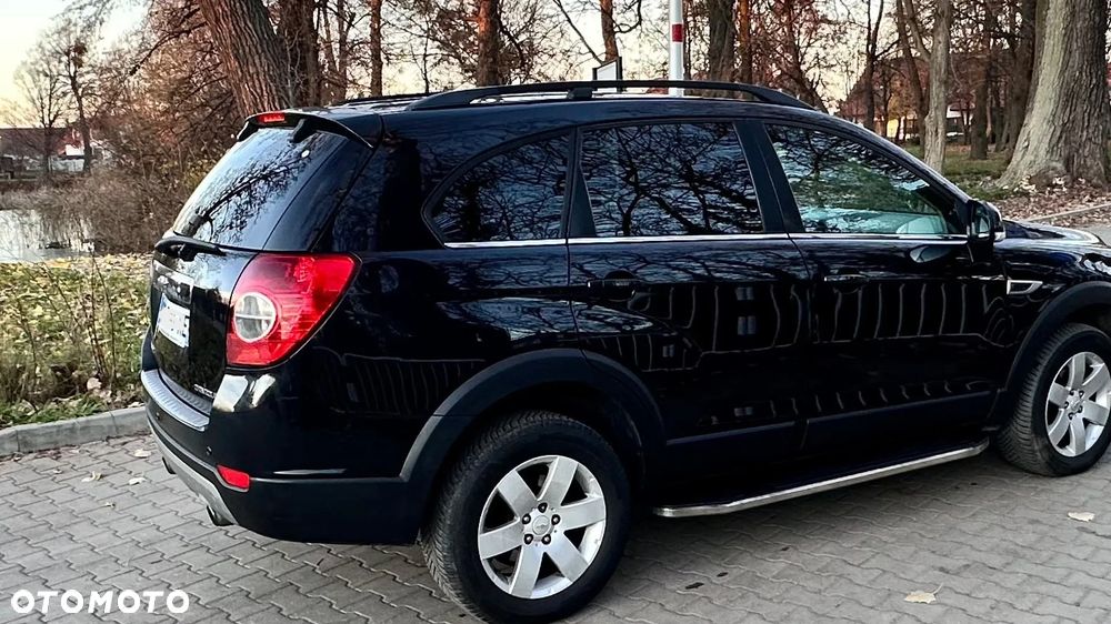 Chevrolet Captiva 2.2 D LT - 12