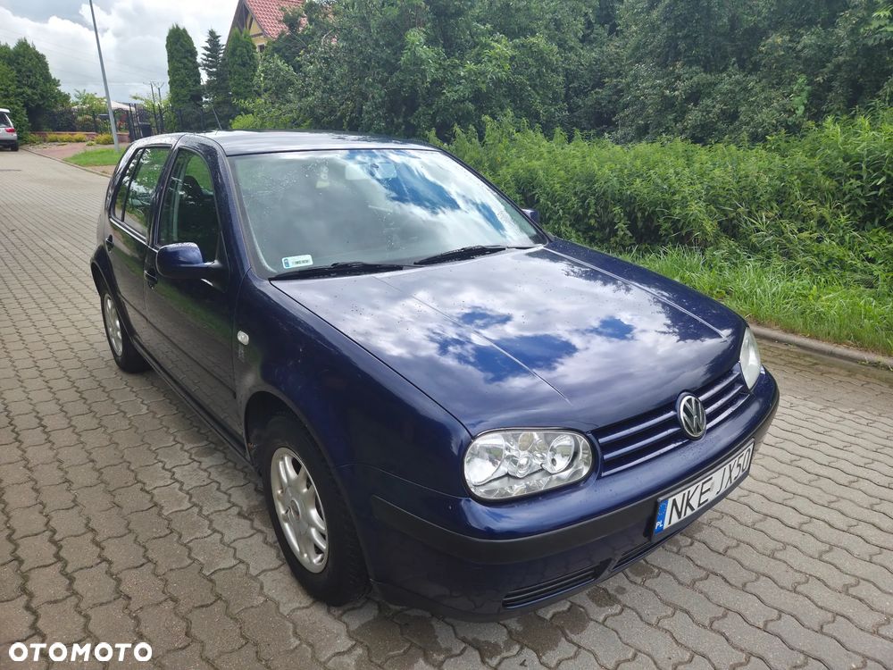 Volkswagen Golf - 3