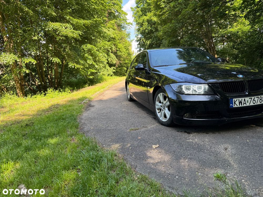 BMW Seria 3 320i - 3