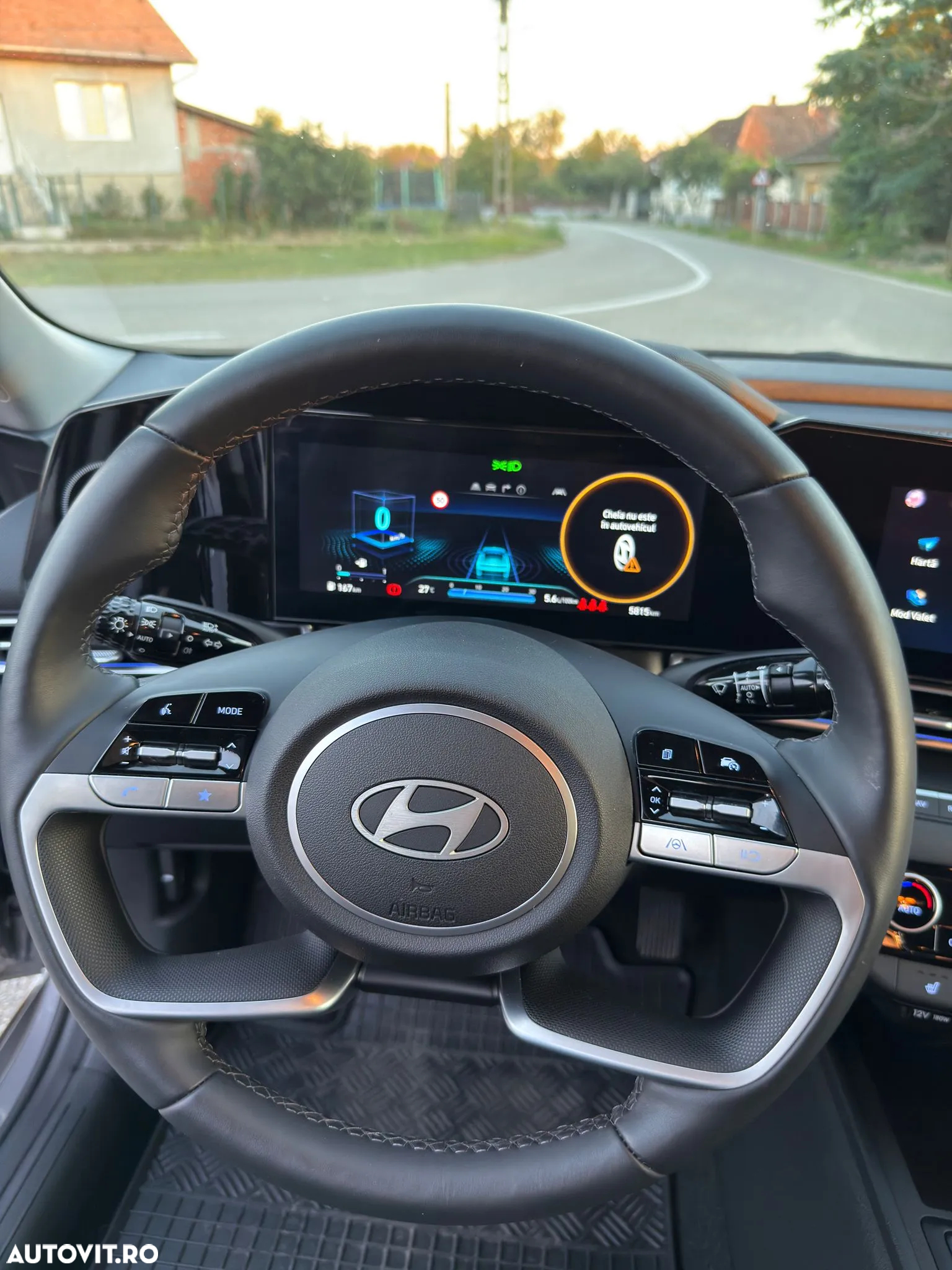 Hyundai Elantra 1.6 l 123 CP 6MT Highway - 9