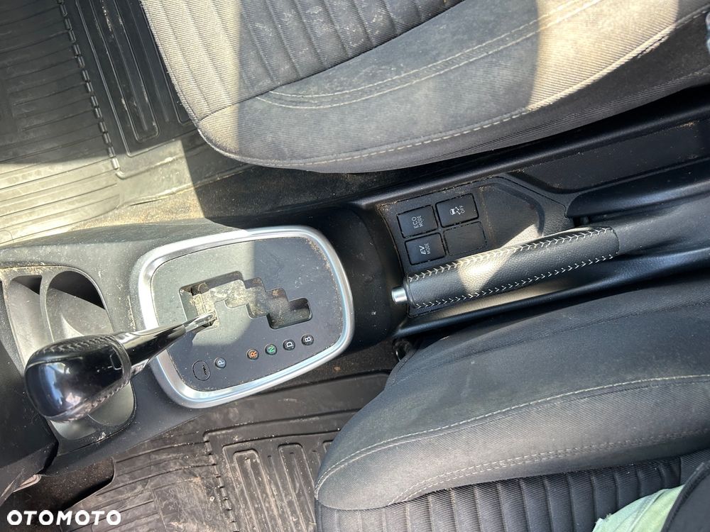 Toyota Yaris - 11