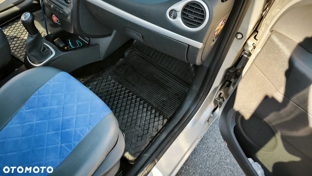 Renault Clio 1.5 dCi Authentique - 9