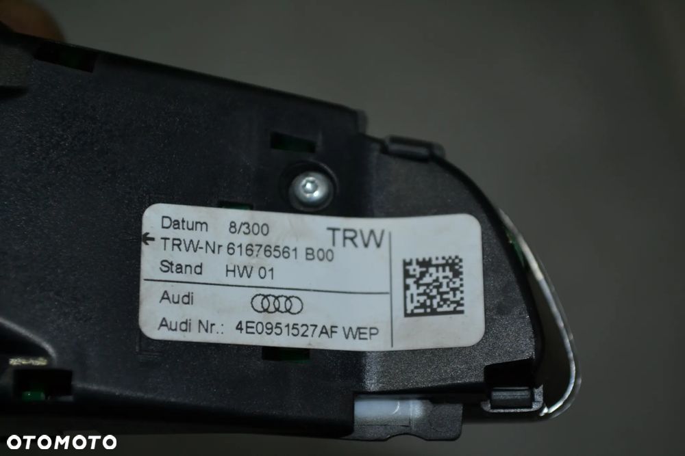 AUDI A3 8P A4 B7 A5 A6 C6 A4 B8 PRZEŁĄCZNIK STEROWANIE MULTIFUNKCJI PRZYCISK 4E0951527AF 4E0951527AG ŁOPATKI 4E0951527J 4E0951527H WIBRATOR - 4
