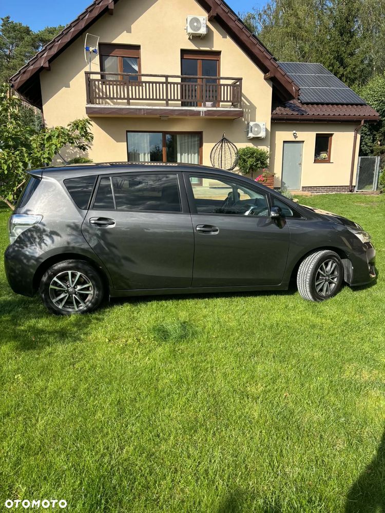 Toyota Verso 1.6 D-4D Premium 7os - 24