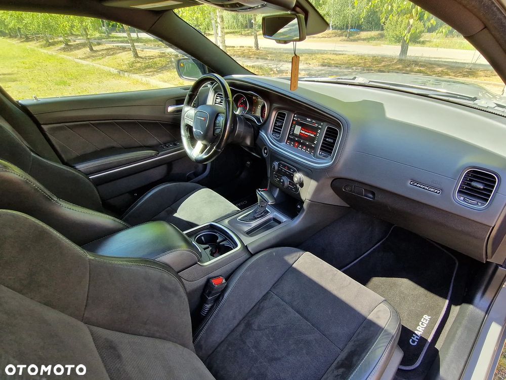 Dodge Charger 5.7 R/T - 6