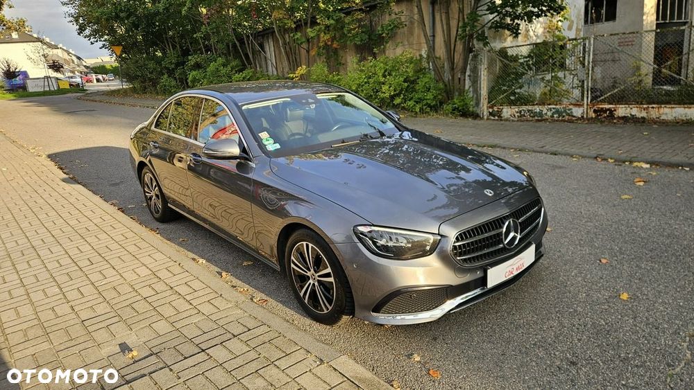 Mercedes-Benz Klasa E 200 d 9G-TRONIC Night Edition - 5