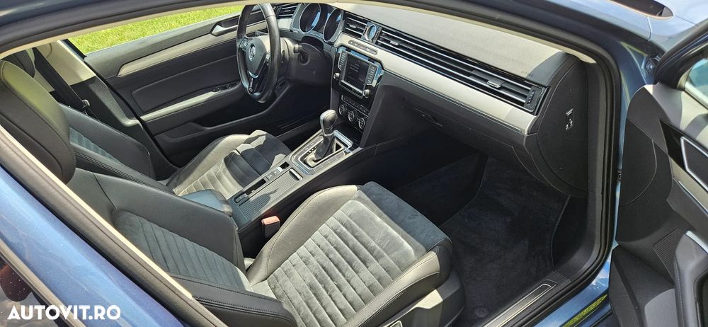 Volkswagen Passat 2.0 TDI SCR DSG (BlueM Tech) Highline - 12