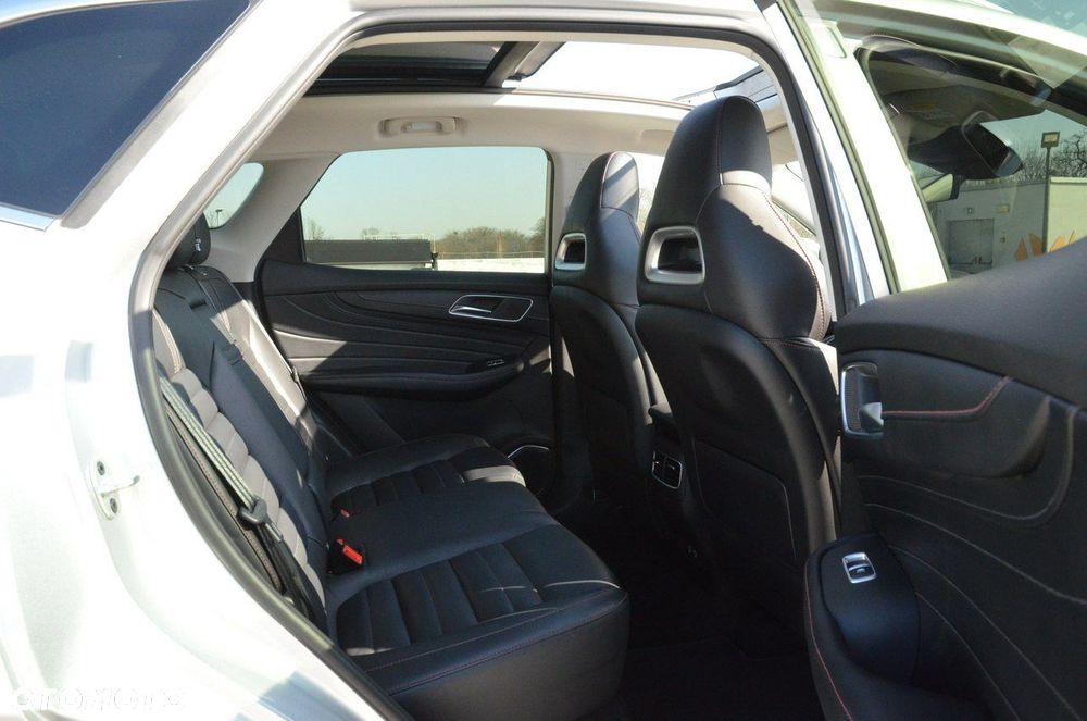 MG HS 1.5T-GDI Luxury - 33
