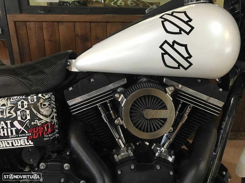 Harley-Davidson Dyna Street Bob Club Style - 11