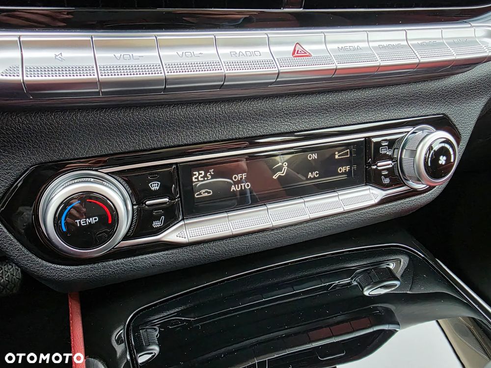 Bestune T77 1.5T Business DCT - 24