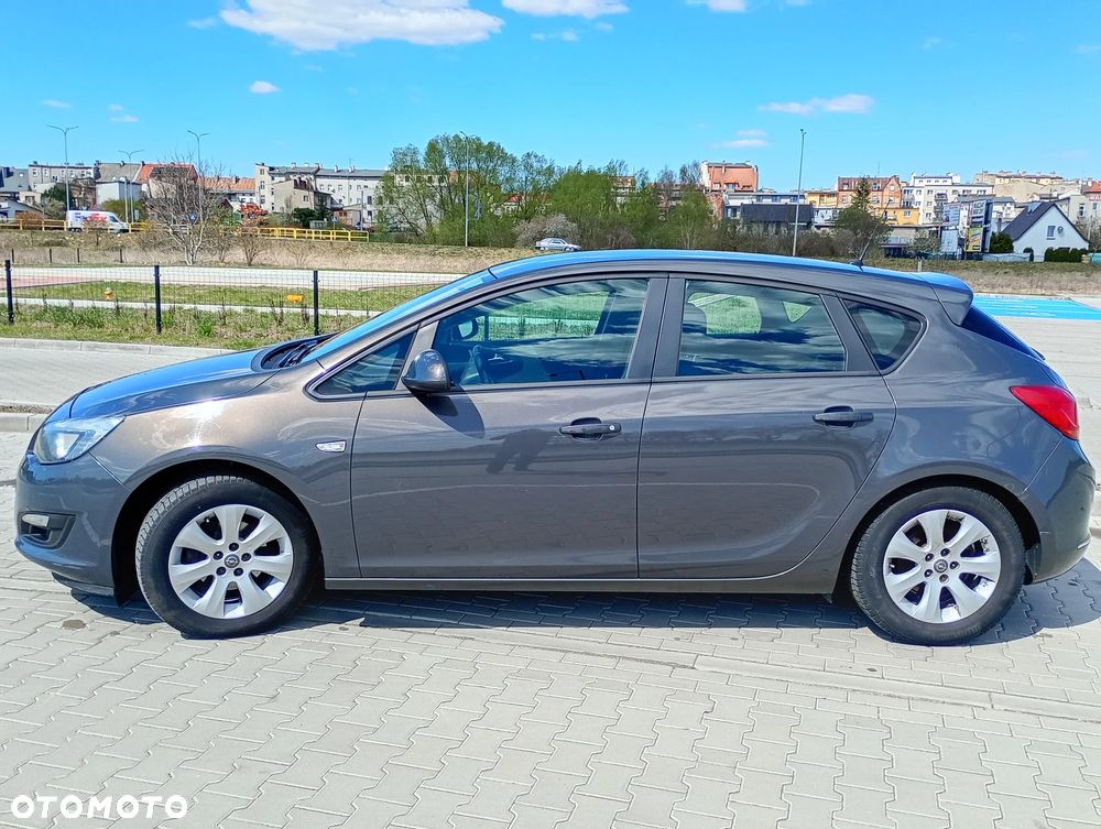 Opel Astra 1.6 Enjoy EU6 - 3