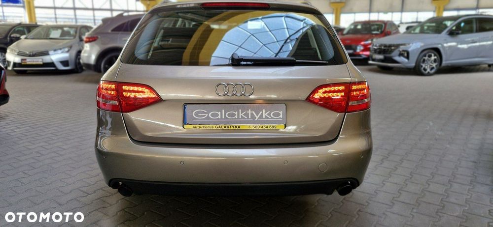 Audi A4 Avant - 8