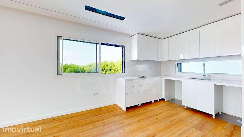 MORADIA T4 COM PISCINA PRIVATIVA | CONDOMÍNIO EXCLUSIVO | AMOREIRA, CA - Grande imagem: 4/60