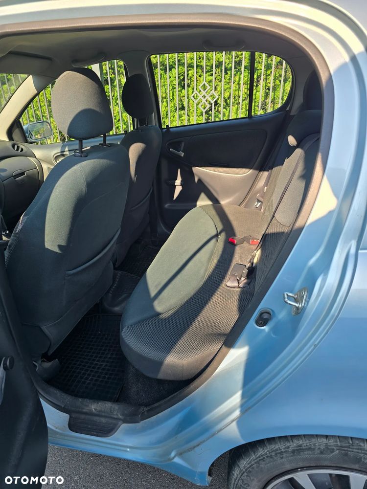 Toyota Yaris - 3