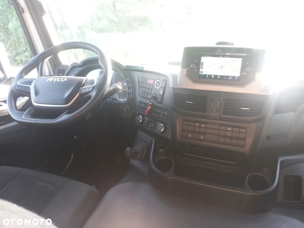 Iveco S-Way - 4