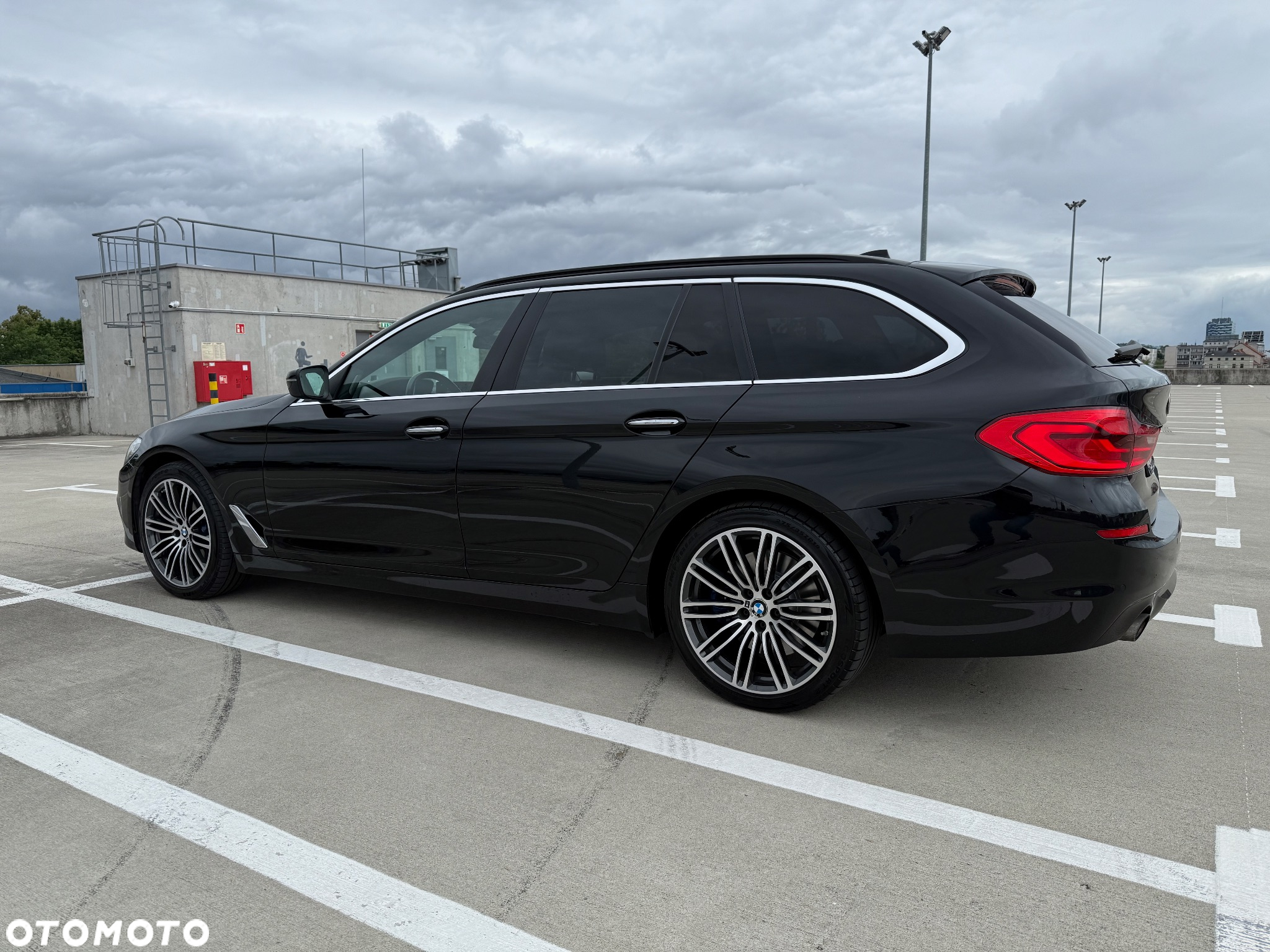 BMW Seria 5 520d Touring - 8