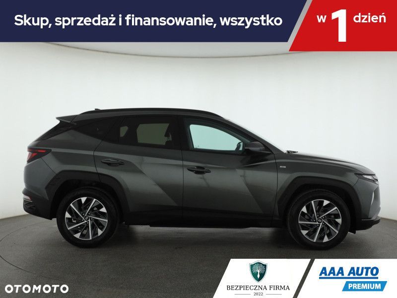 Hyundai Tucson - 8