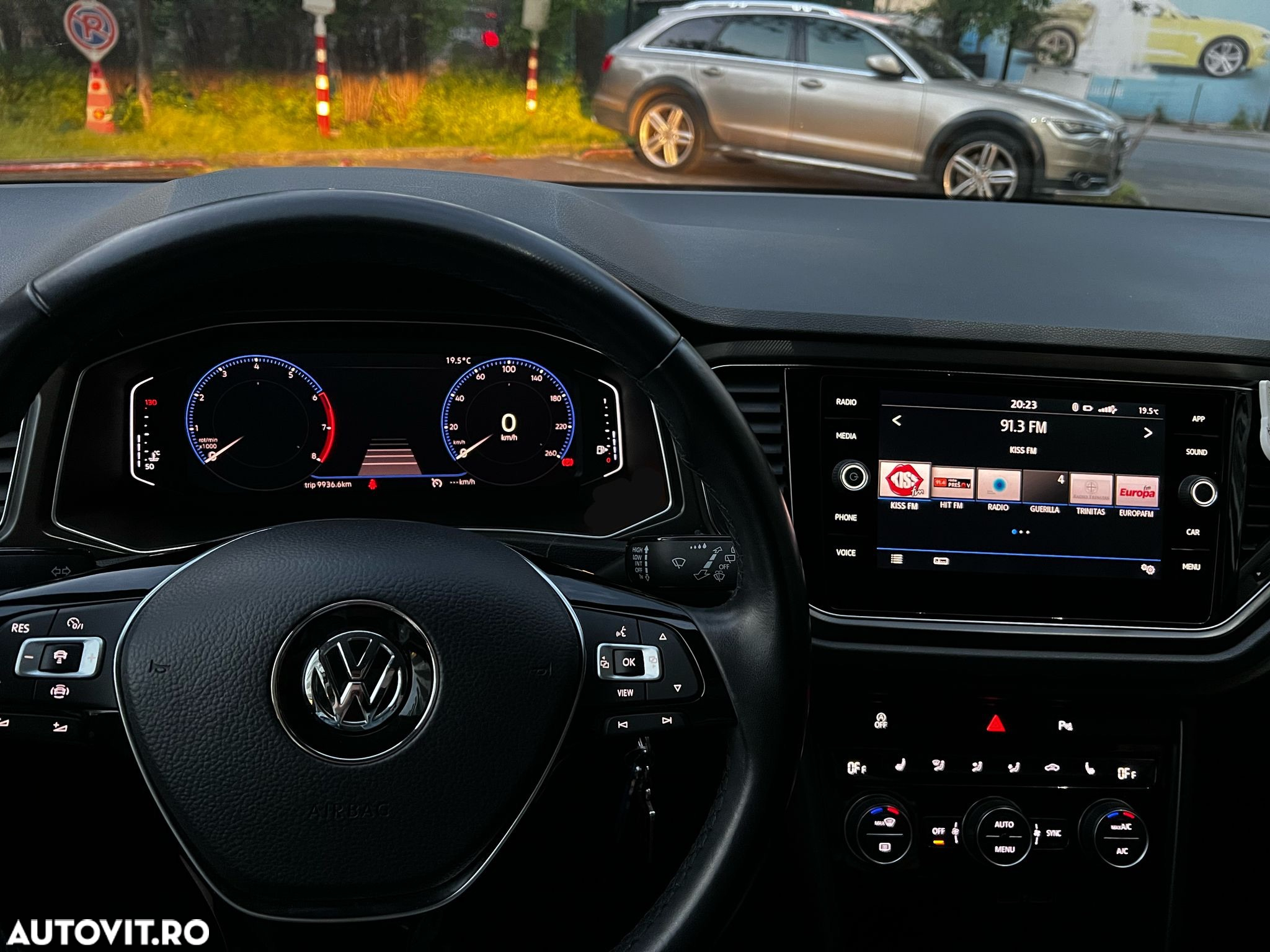 Volkswagen T-ROC 1.5 TSI Design - 5
