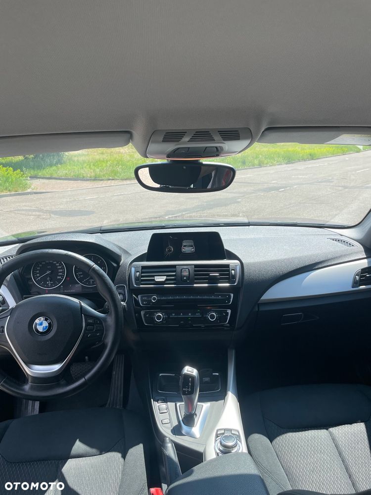 BMW Seria 1 118d Sport Line - 12
