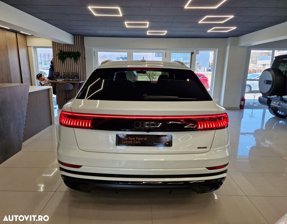Audi Q8 - 6