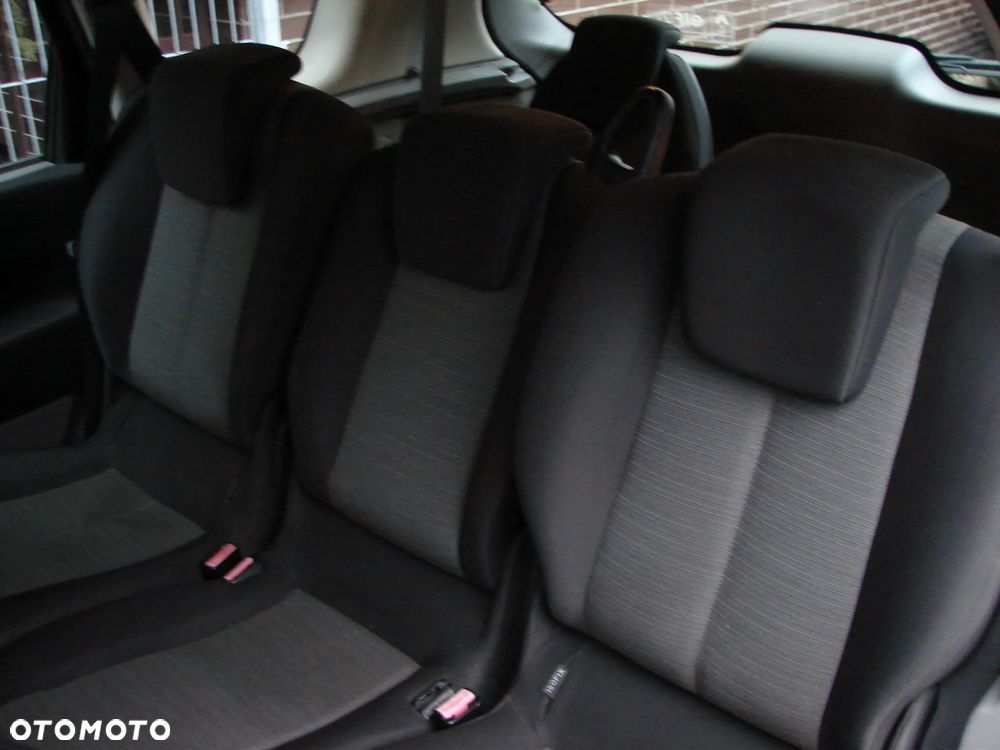 Renault Scenic 2.0 16V Emotion - 13