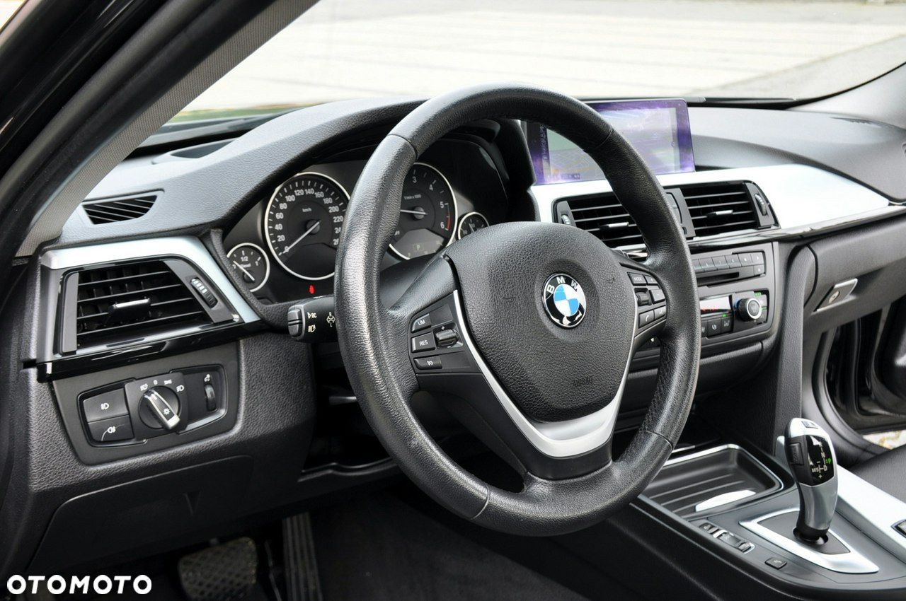 BMW Seria 3 - 22