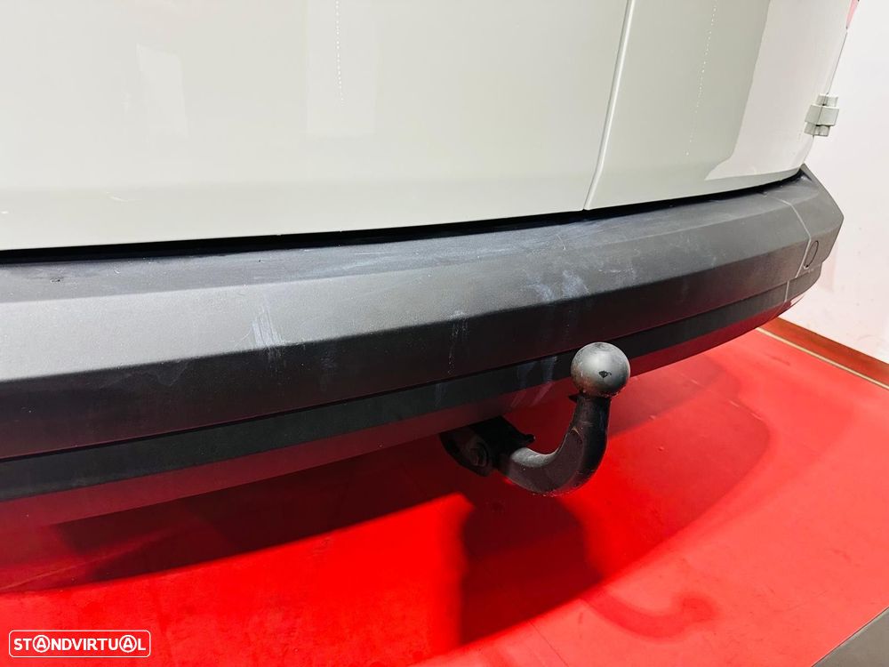 VW Caddy 2.0 TDI (5L) DSG - 17