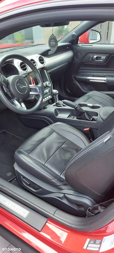 Ford Mustang - 9