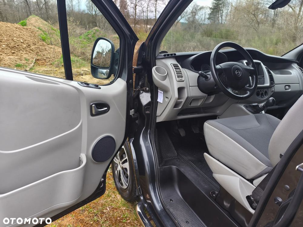 Opel VIVARO - 21