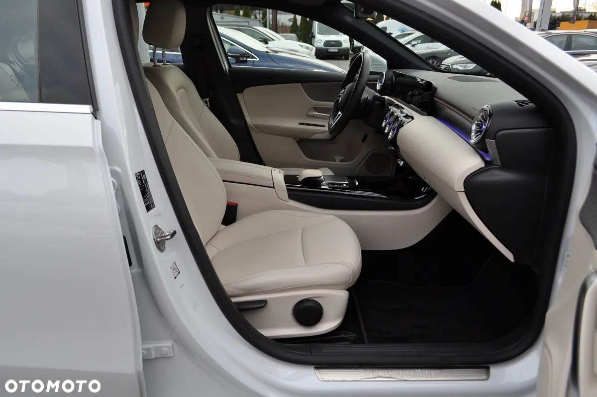 Mercedes-Benz Klasa A 250 e PHEV Progressive 8G-DCT - 19