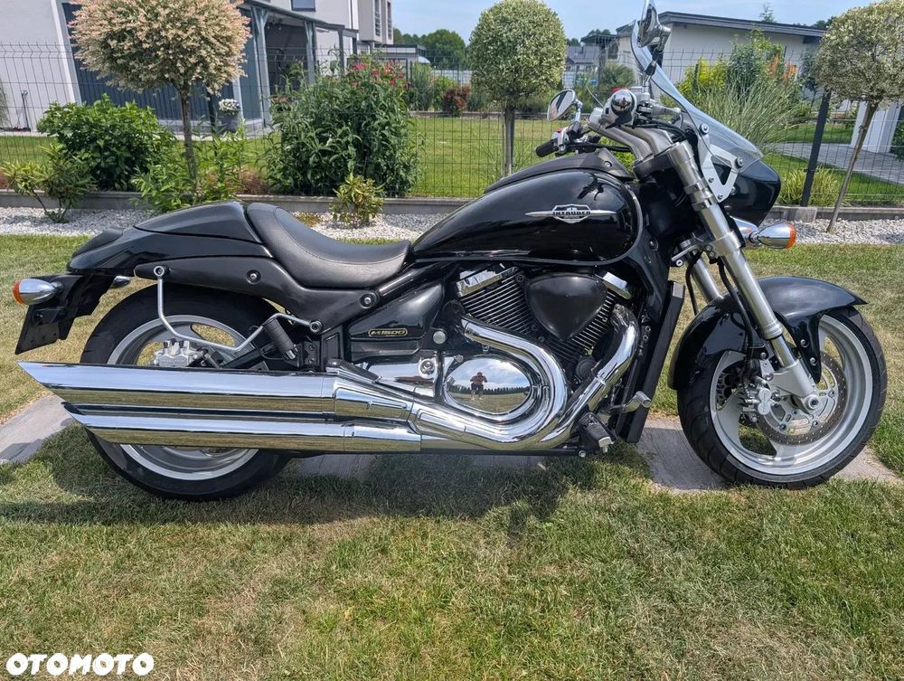 Suzuki Intruder - 2