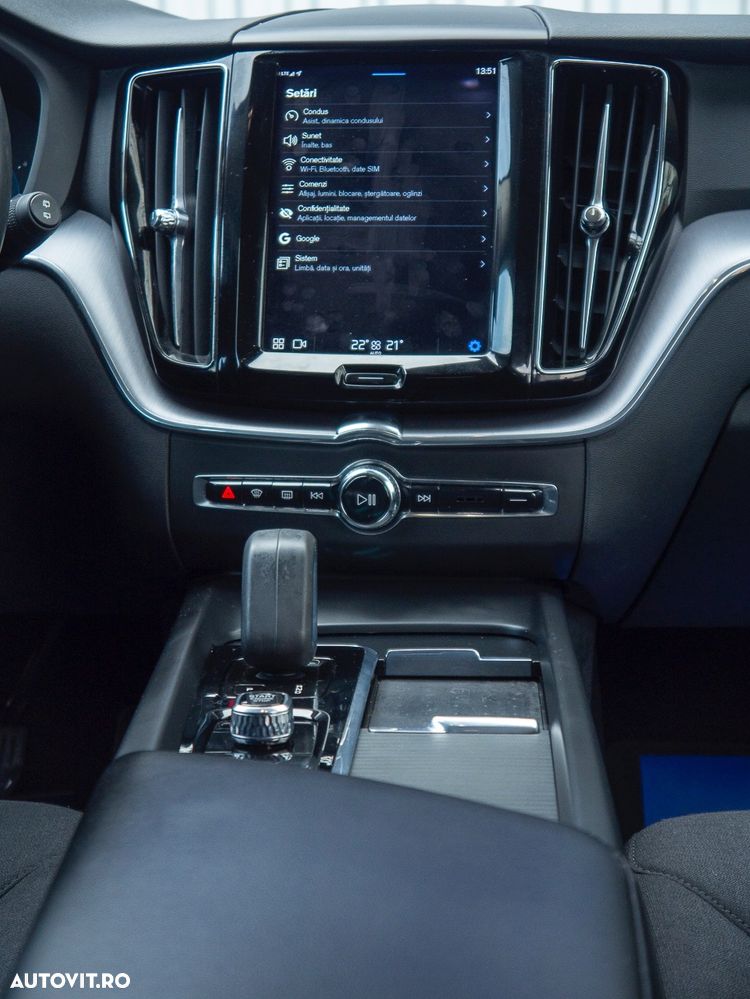 Volvo XC 60 B4 D AWD Geartronic Momentum - 38