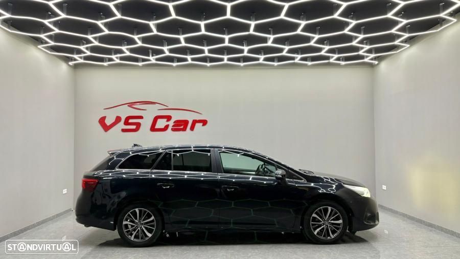 Toyota Avensis Touring Sports 2.0 D-4D Exclusive+GPS - 10
