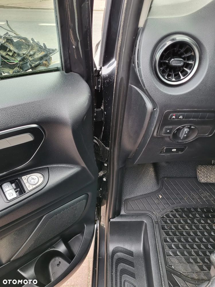 Mercedes-Benz vito - 32