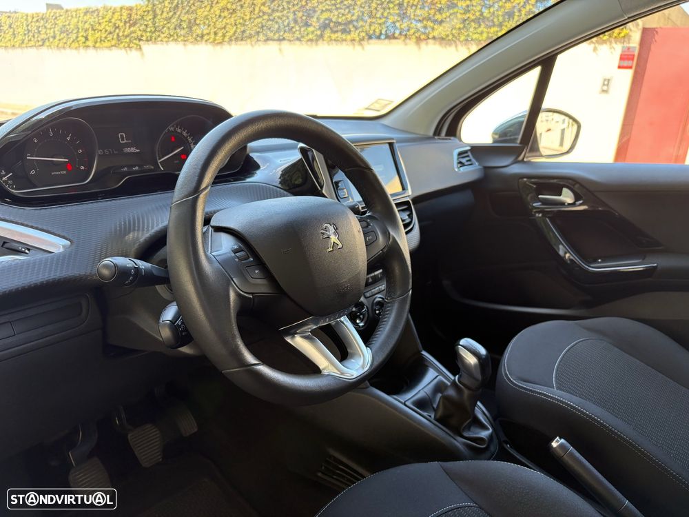 Peugeot 208 1.6 BlueHDi Style - 17