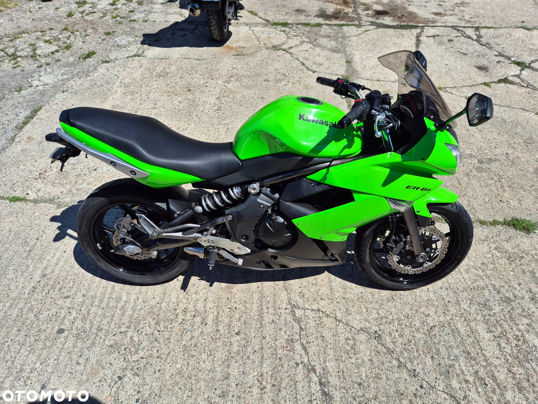 Kawasaki ER - 9