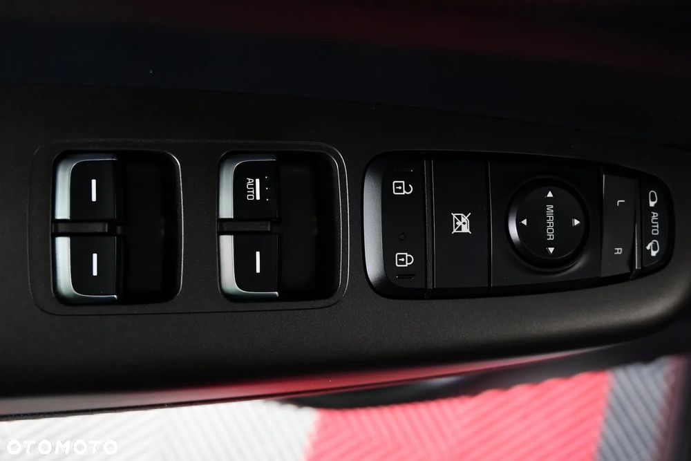 Kia Sportage 1.6 CRDI Black Edition Plus 2WD - 32